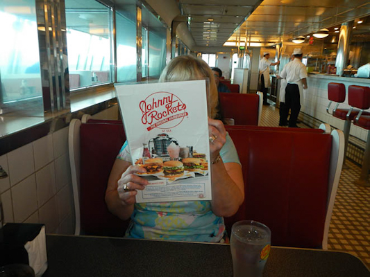 The travels of Beth and Steve: Our adventure to Christmas Cruise from 2016